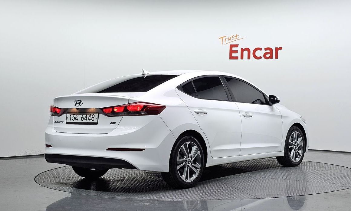 Hyundai AVANTE 2017