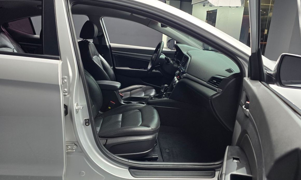 Hyundai AVANTE 2019