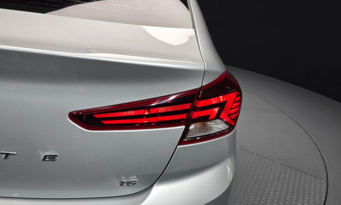 Hyundai AVANTE 2019