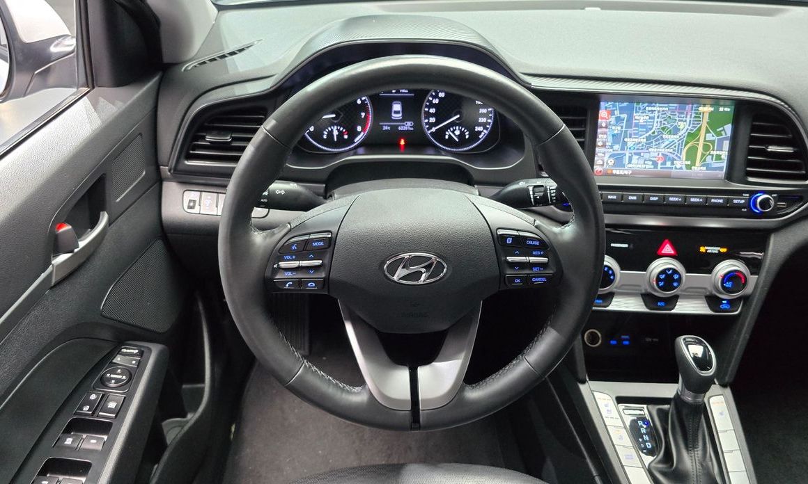 Hyundai AVANTE 2019