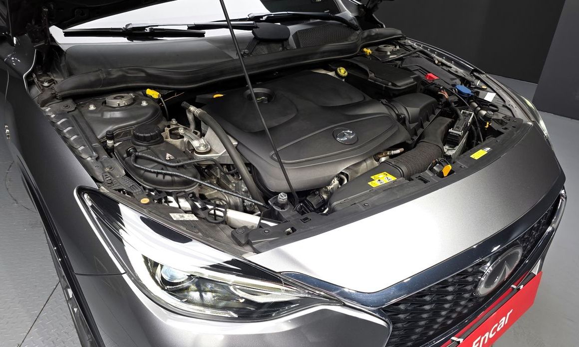 Infiniti Q30 2019