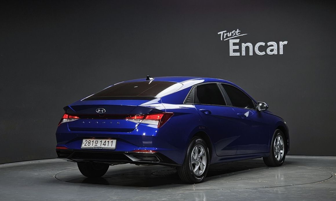 Hyundai AVANTE 2021