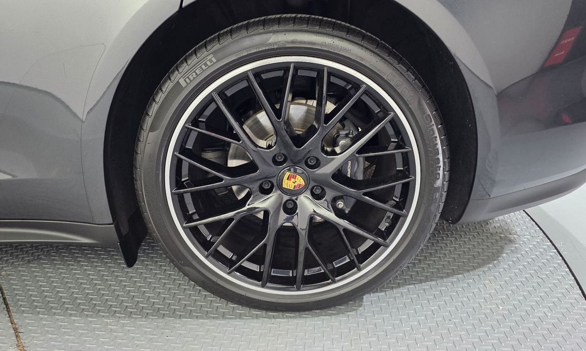 Porsche Panamera 2021