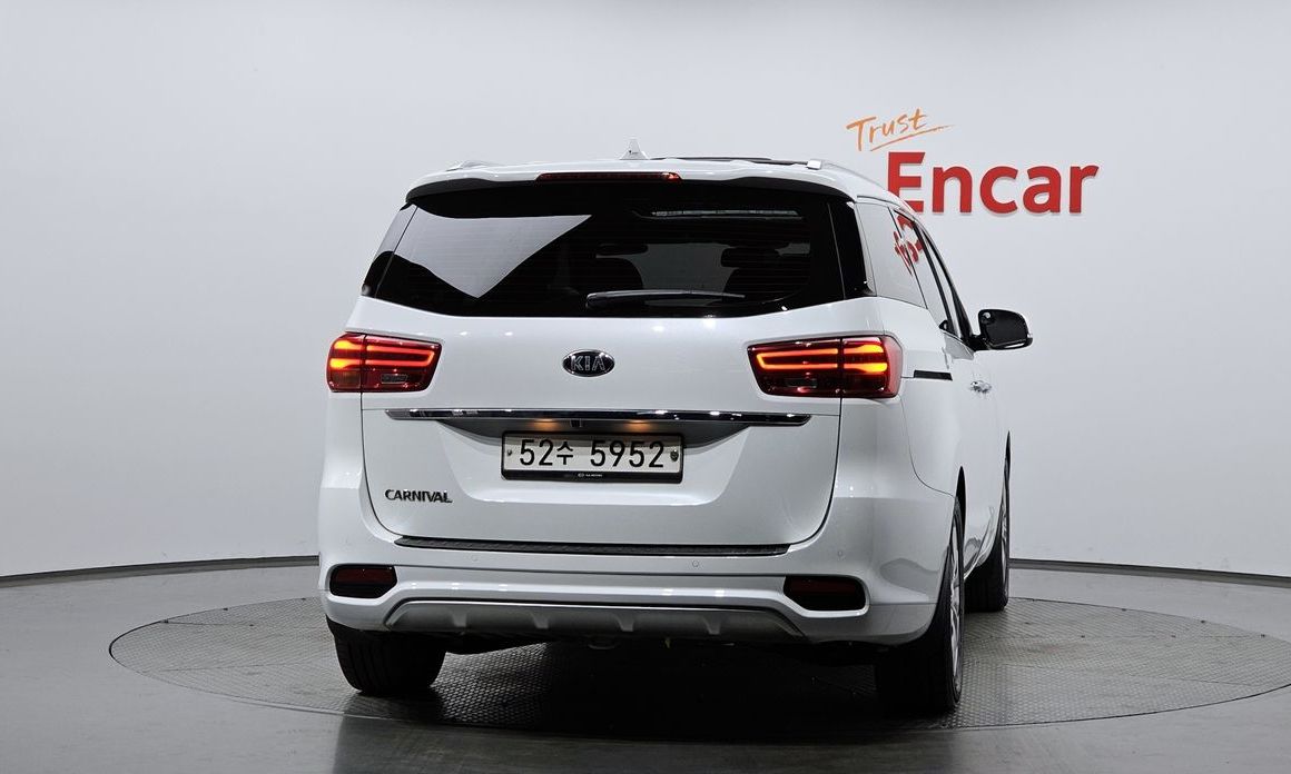 Kia Canival 2019