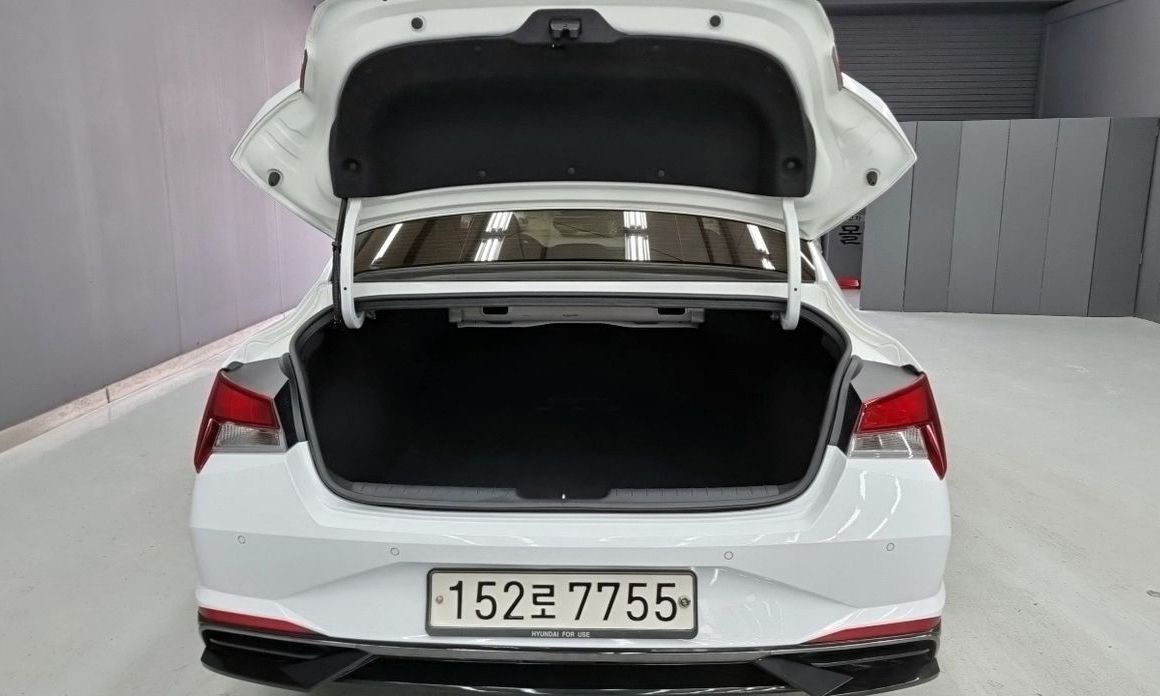 Hyundai AVANTE 2021