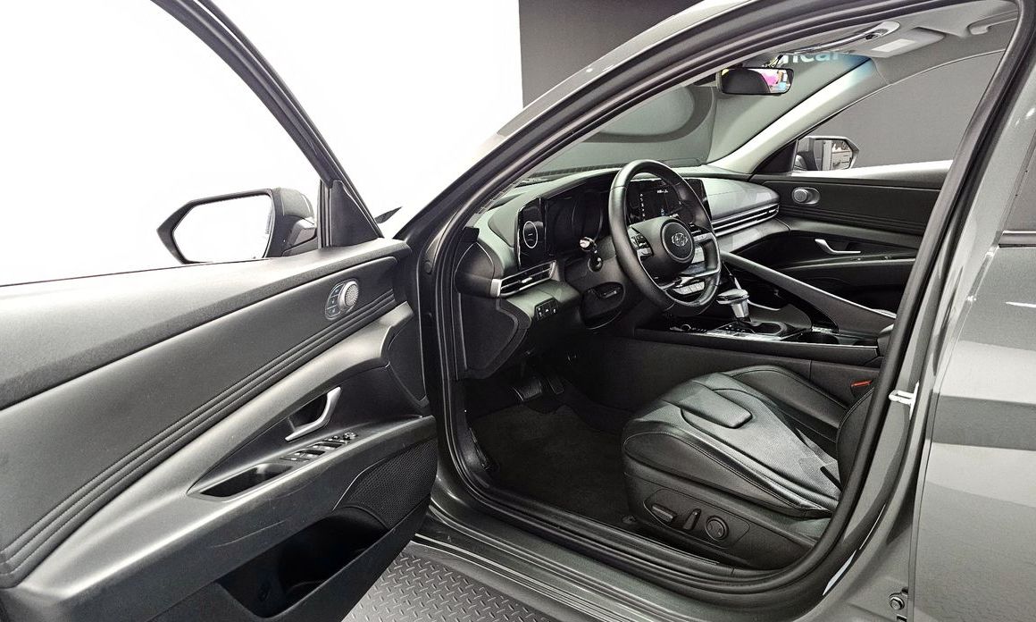Hyundai AVANTE 2023