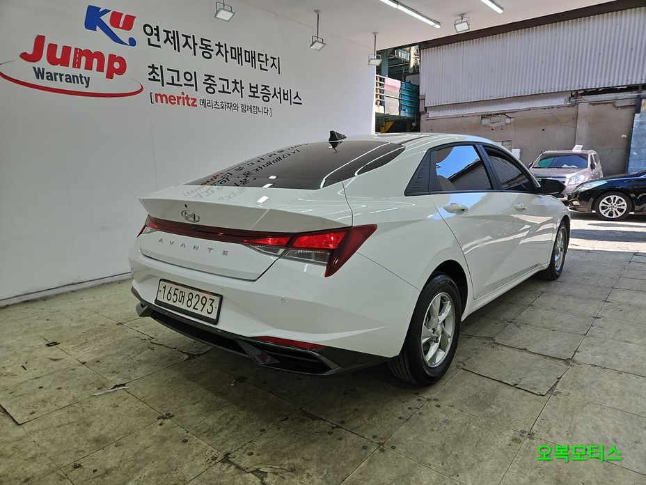 Hyundai AVANTE 2021