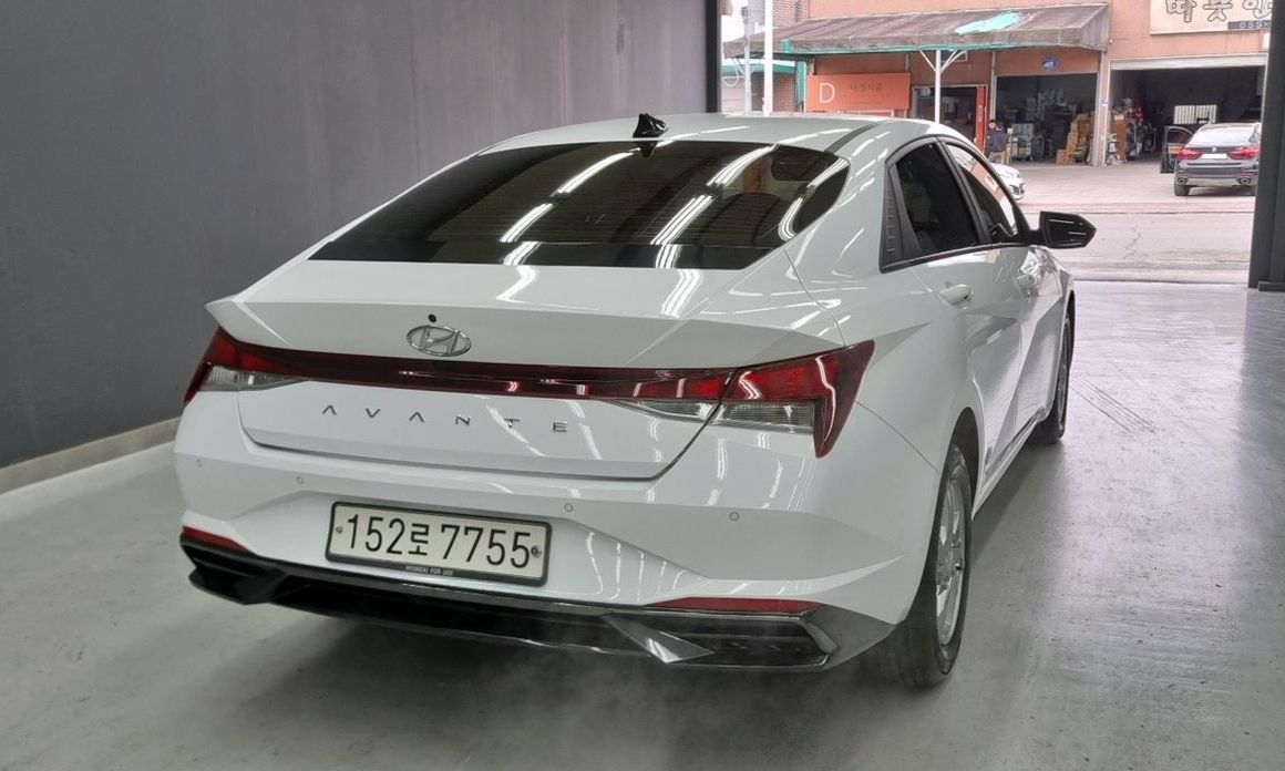 Hyundai AVANTE 2021