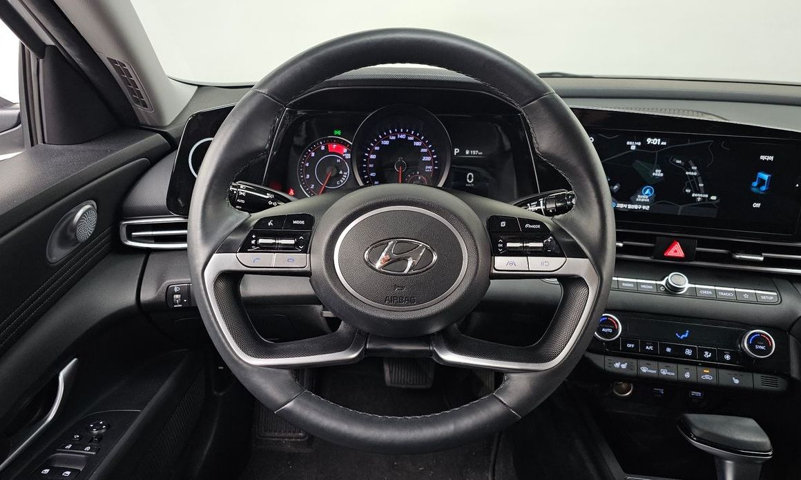 Hyundai AVANTE 2022