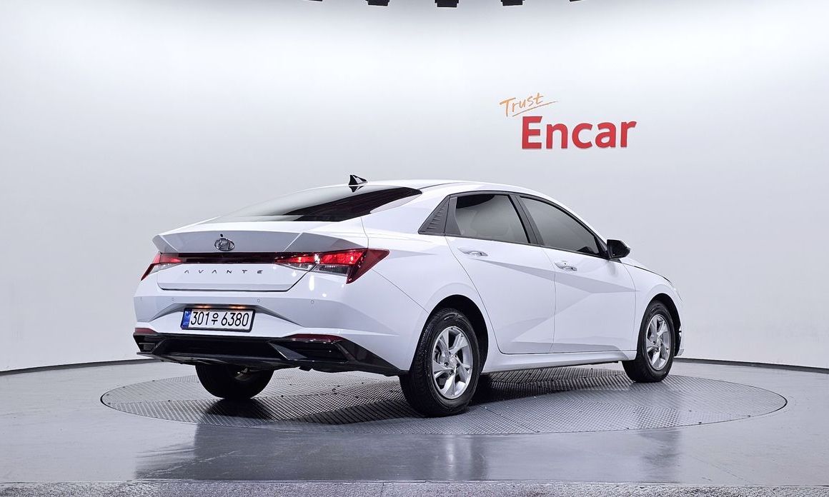 Hyundai AVANTE 2022