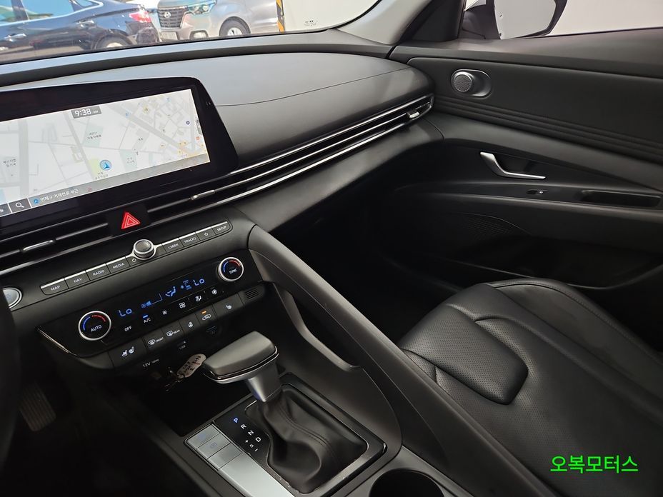 Hyundai AVANTE 2021