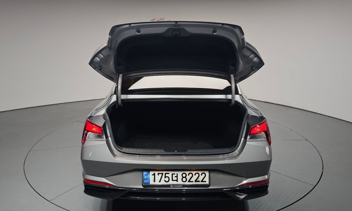 Hyundai AVANTE 2021