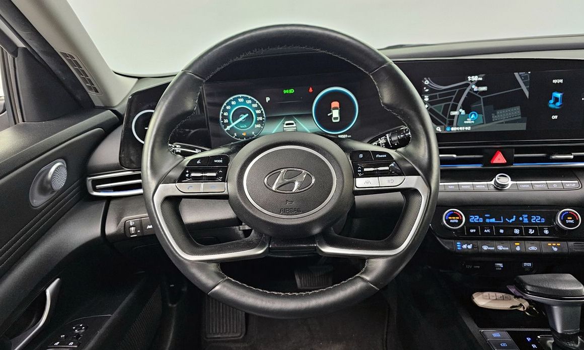 Hyundai AVANTE 2022