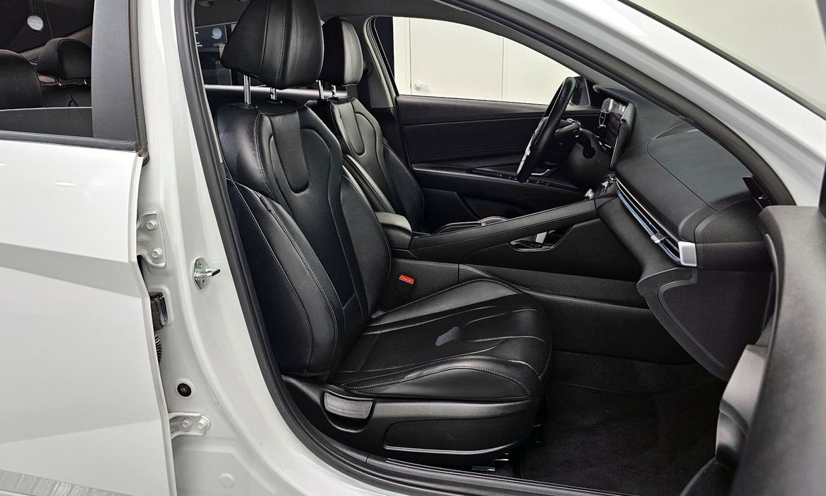 Hyundai AVANTE 2022