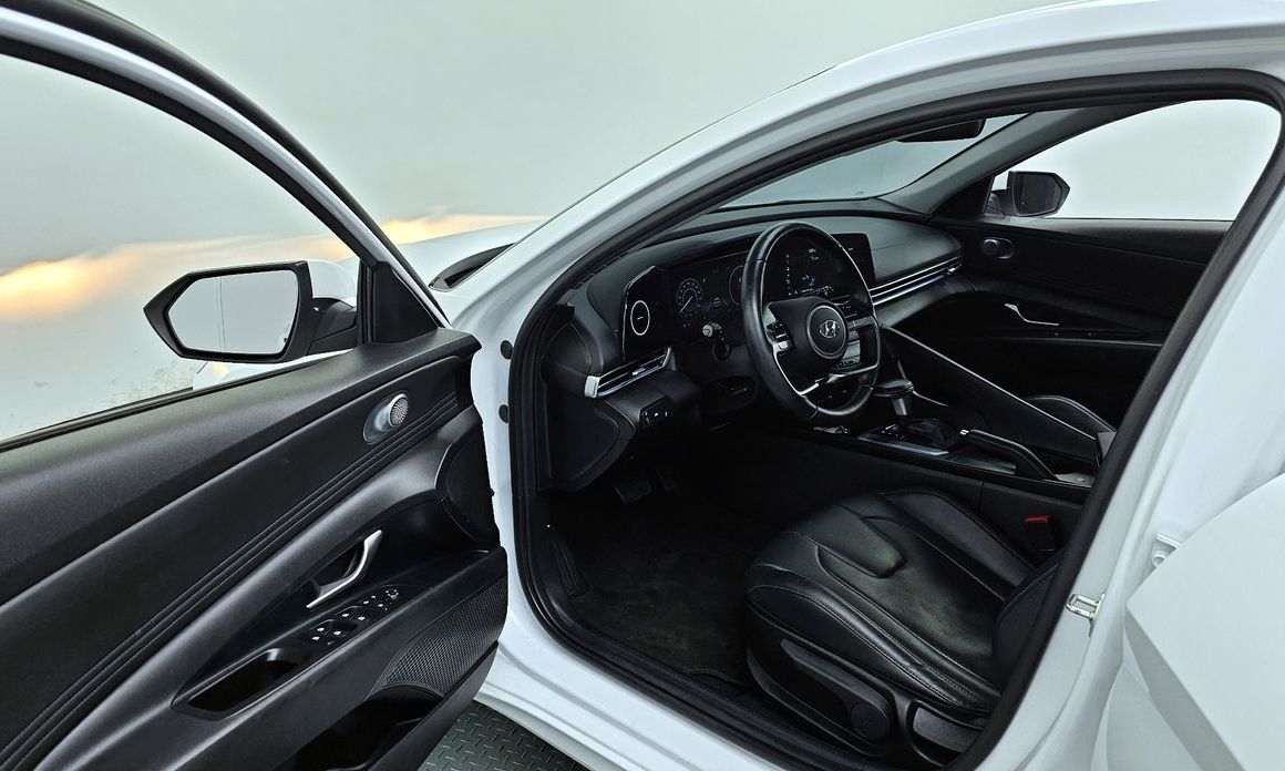 Hyundai AVANTE 2022