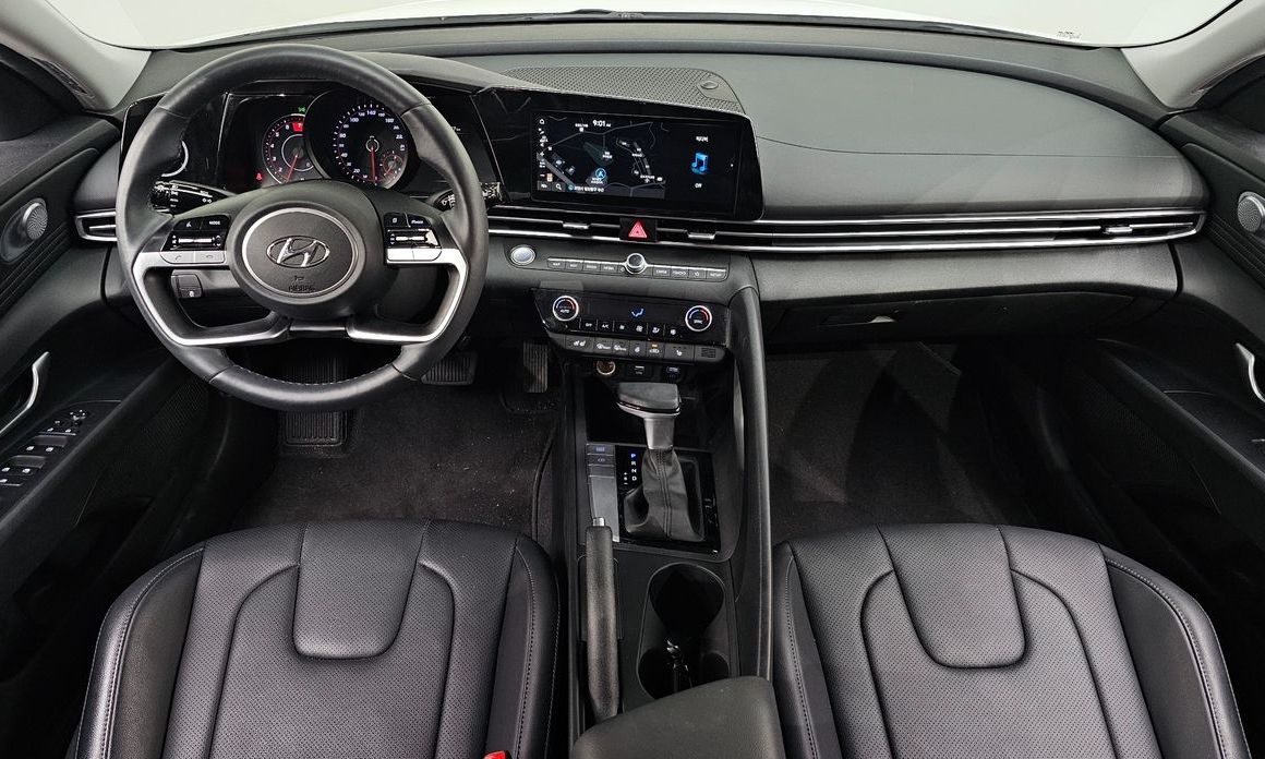 Hyundai AVANTE 2022