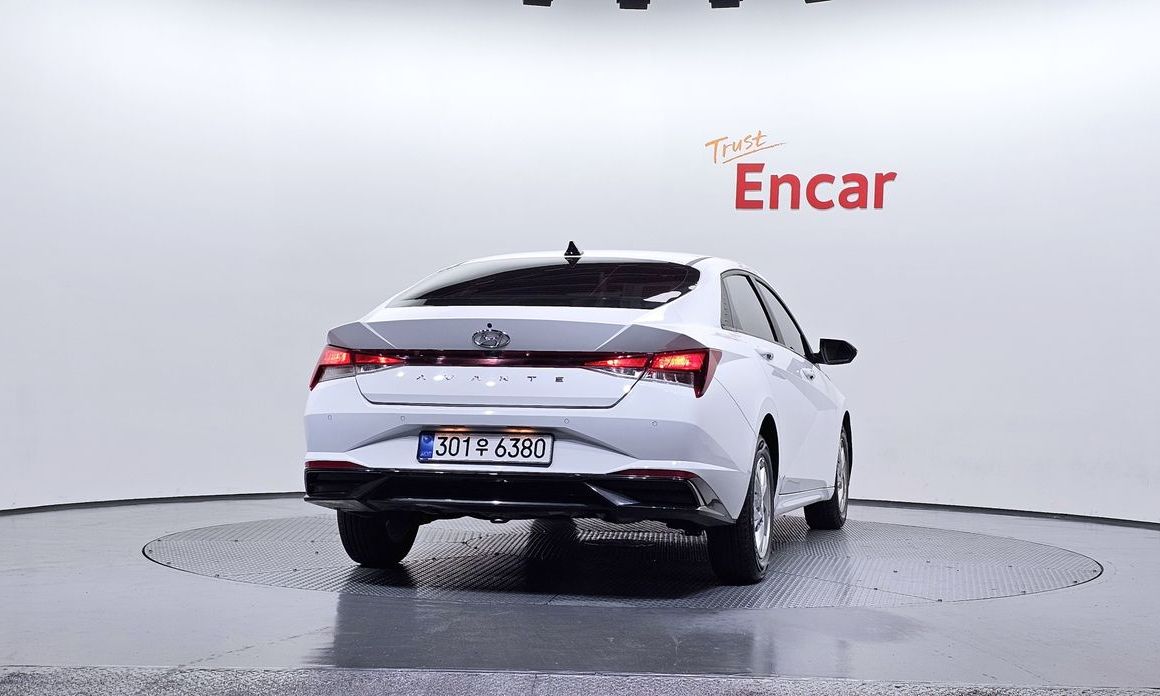 Hyundai AVANTE 2022