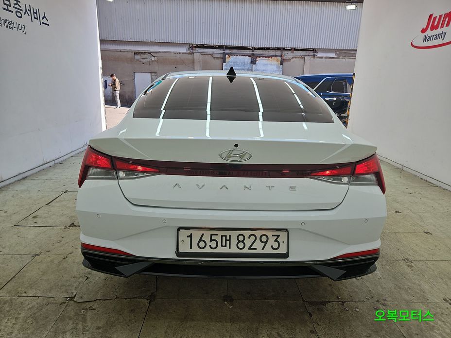 Hyundai AVANTE 2021