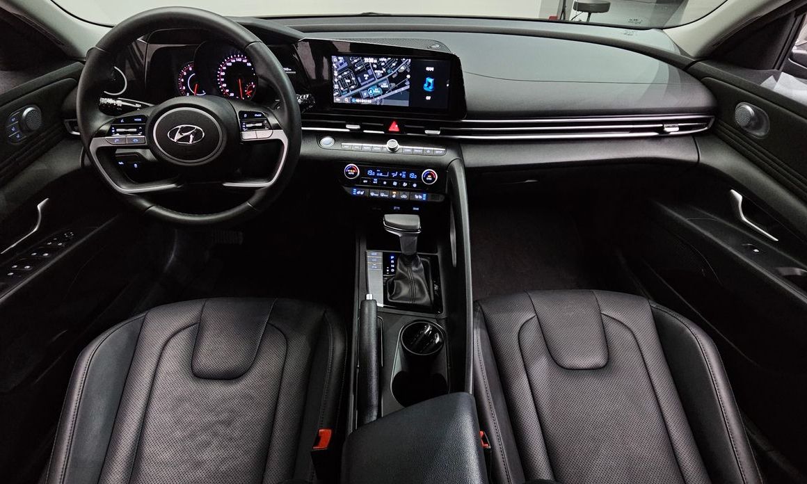 Hyundai AVANTE 2021