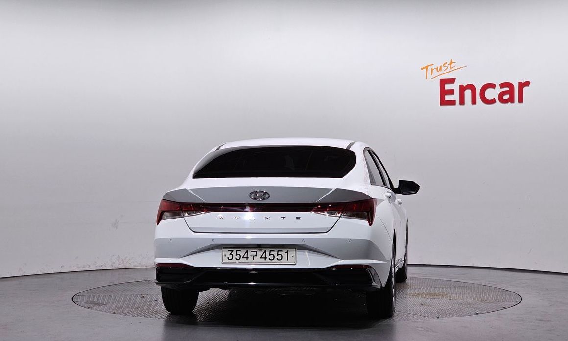 Hyundai AVANTE 2022