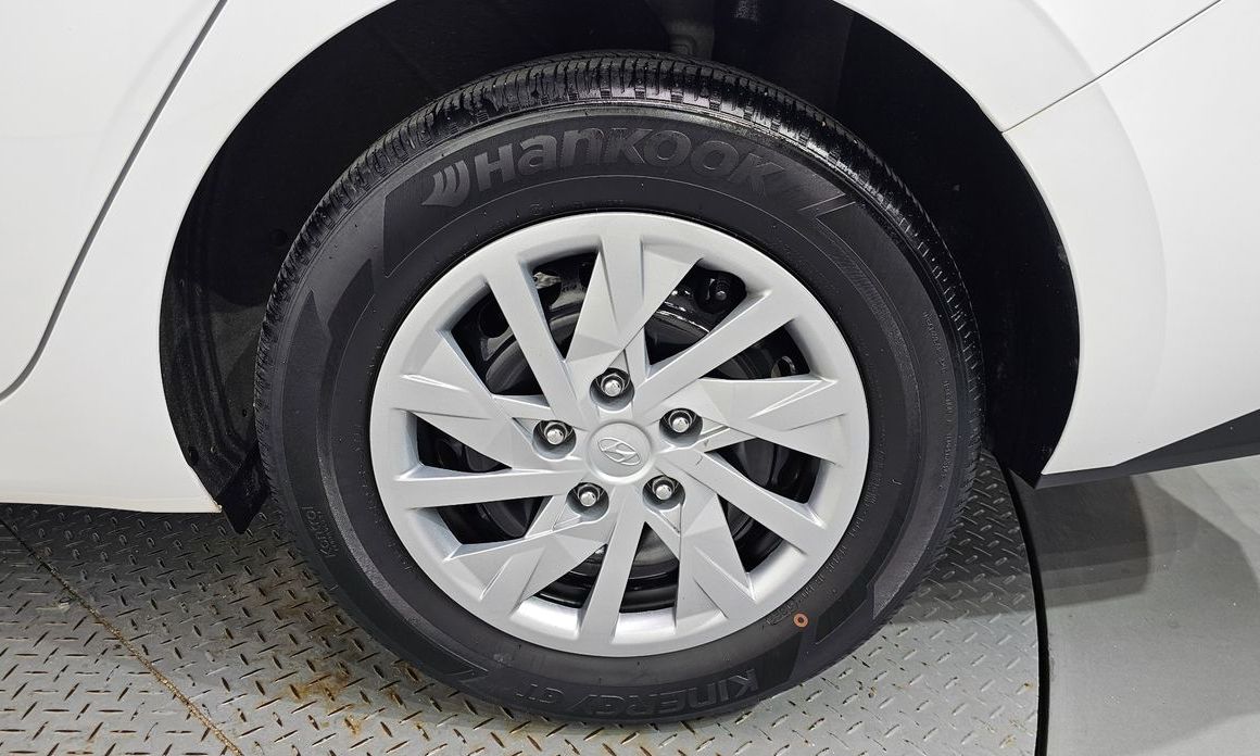 Hyundai AVANTE 2022