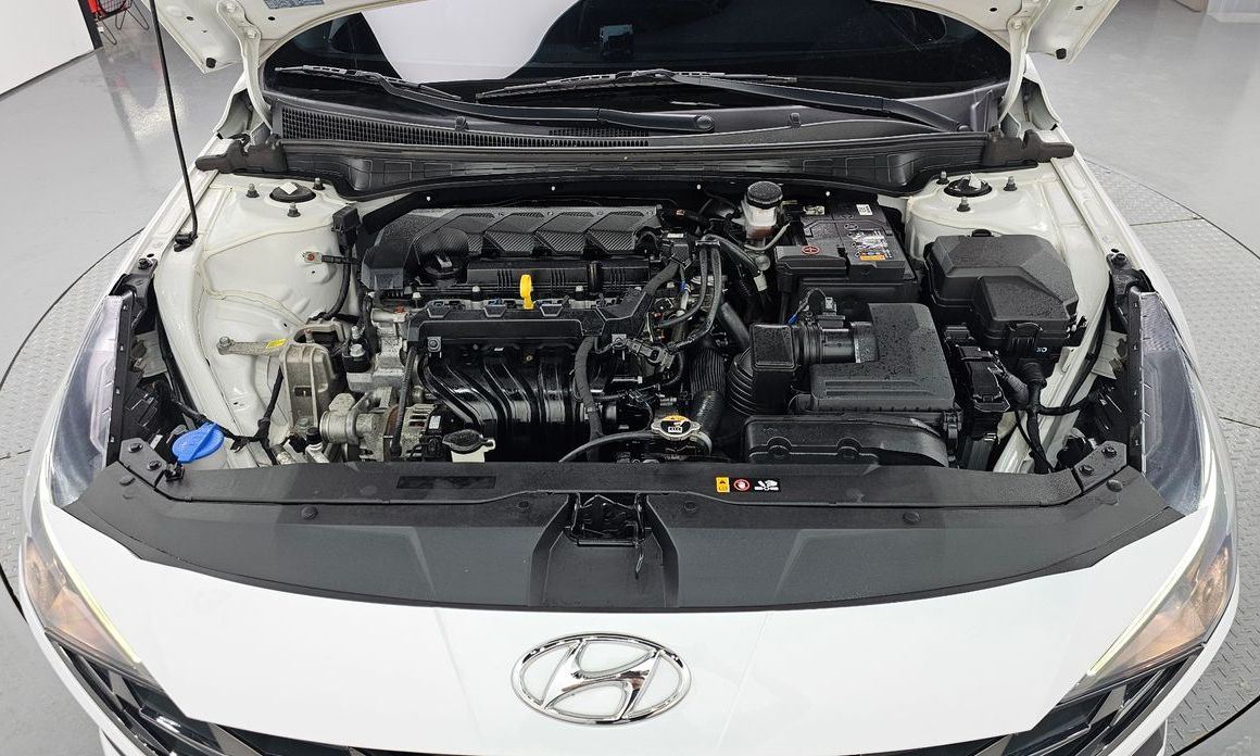 Hyundai AVANTE 2022