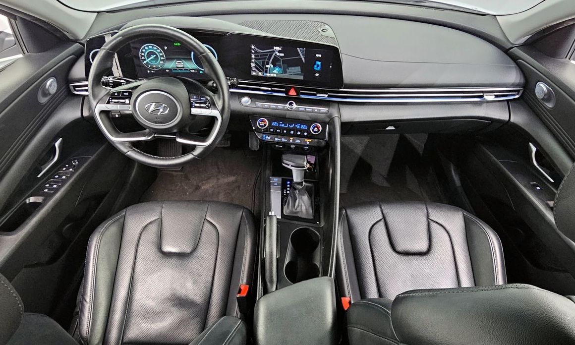 Hyundai AVANTE 2022