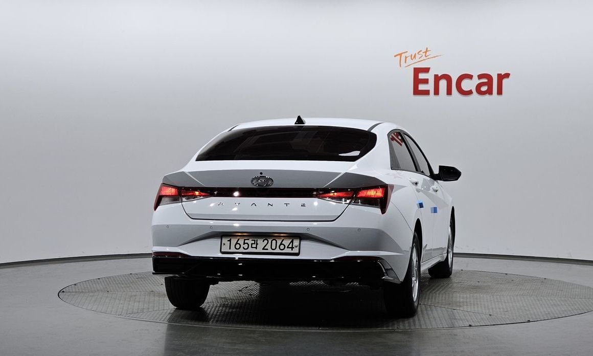 Hyundai AVANTE 2022