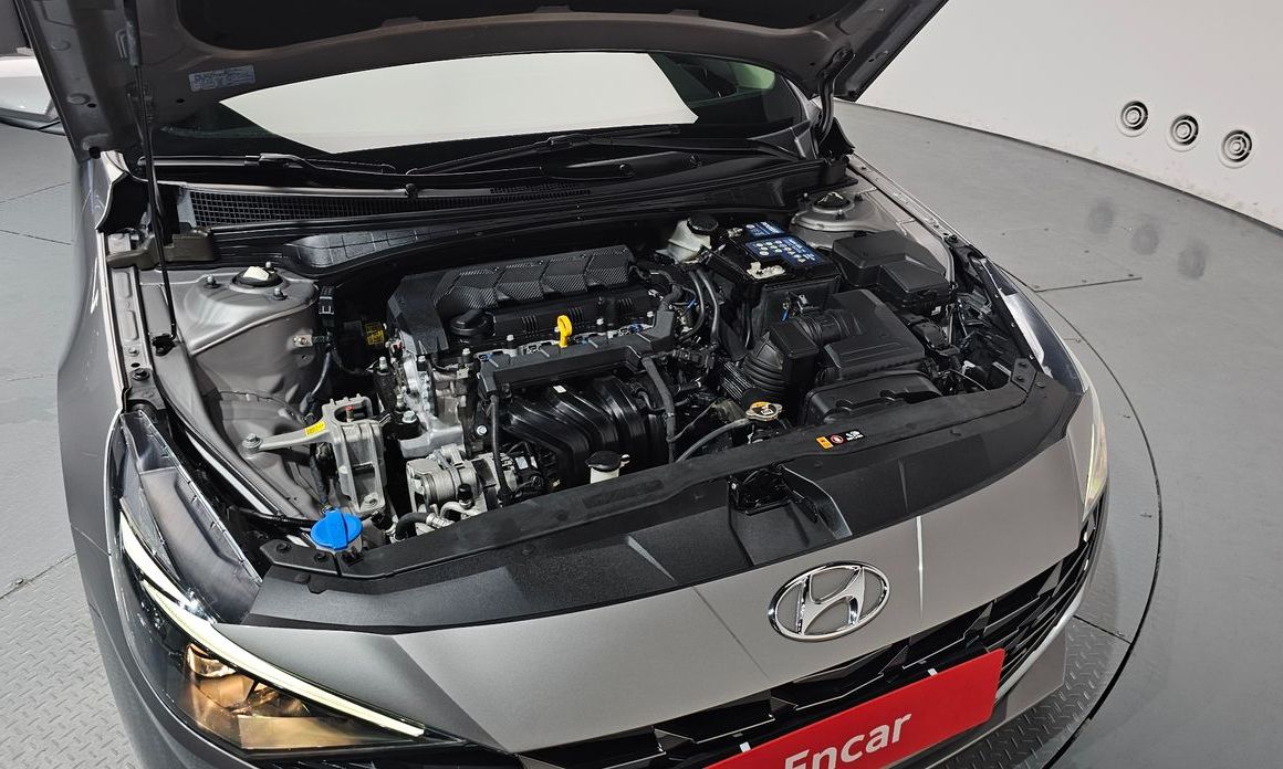 Hyundai AVANTE 2021