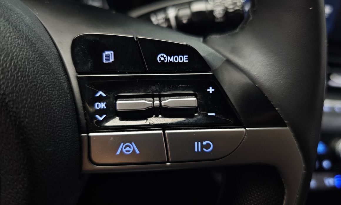 Hyundai AVANTE 2021