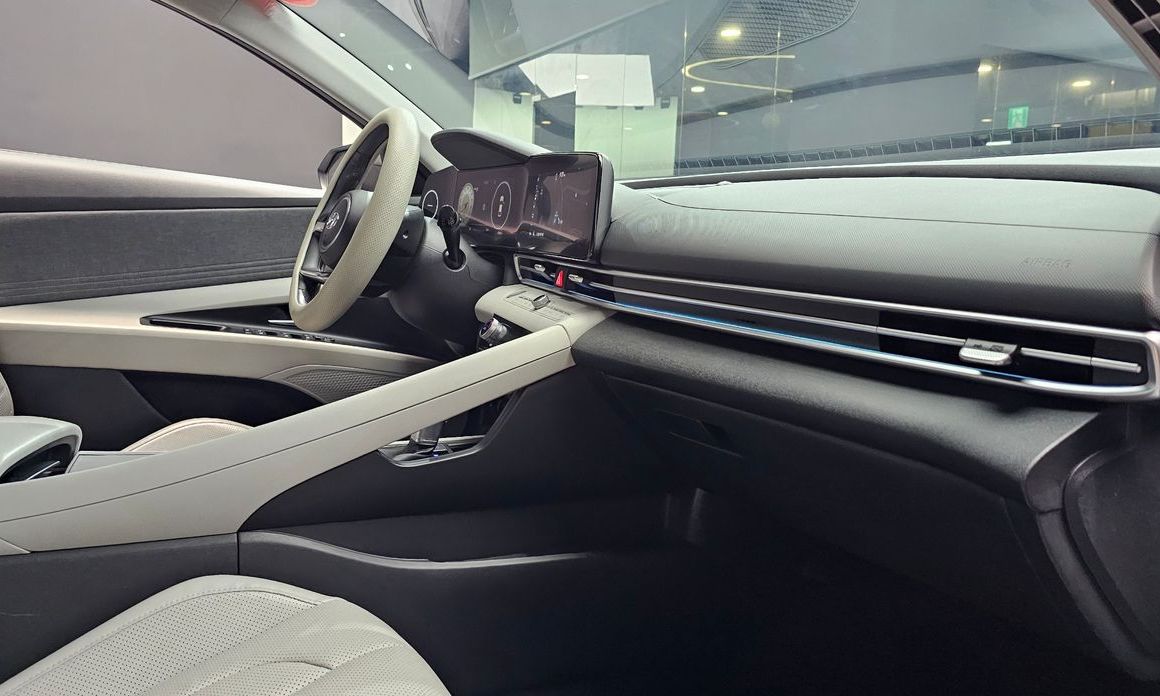 Hyundai AVANTE 2021