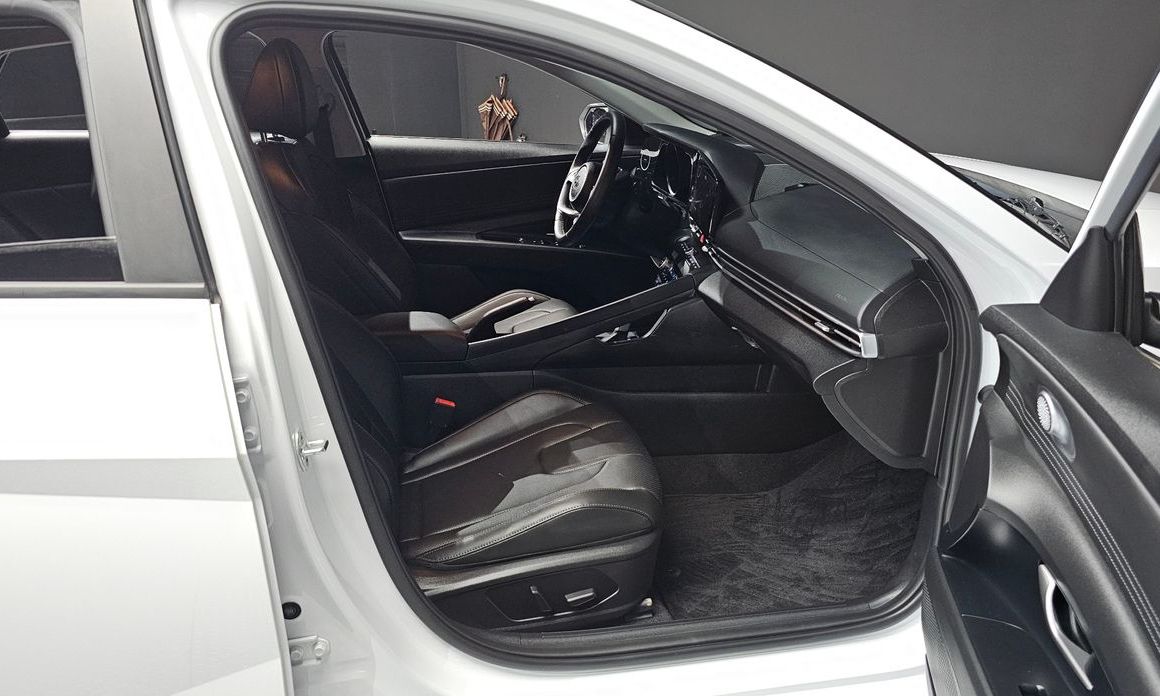 Hyundai AVANTE 2023
