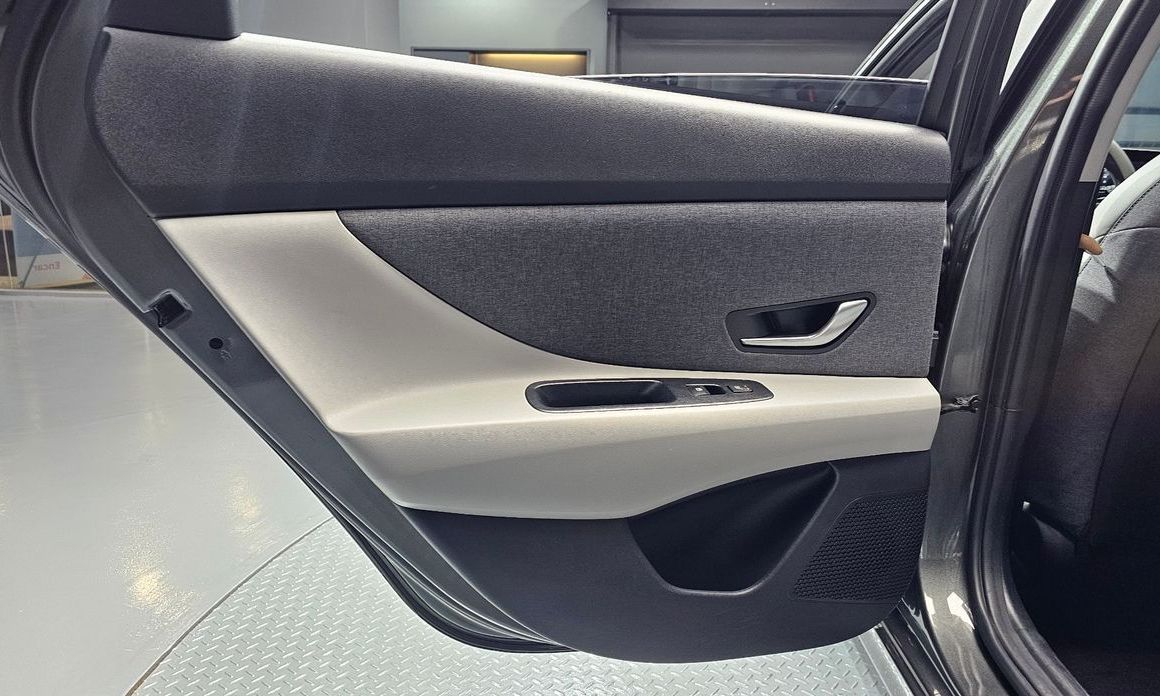 Hyundai AVANTE 2021
