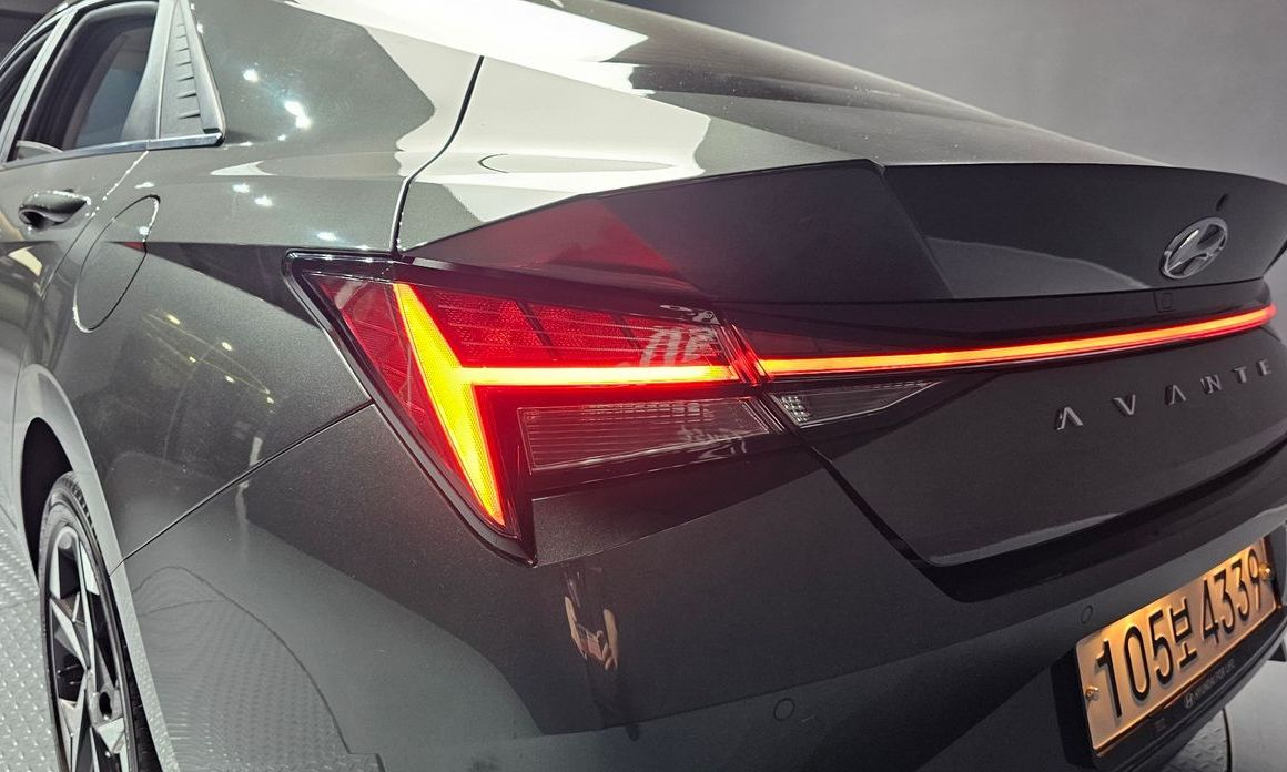 Hyundai AVANTE 2021