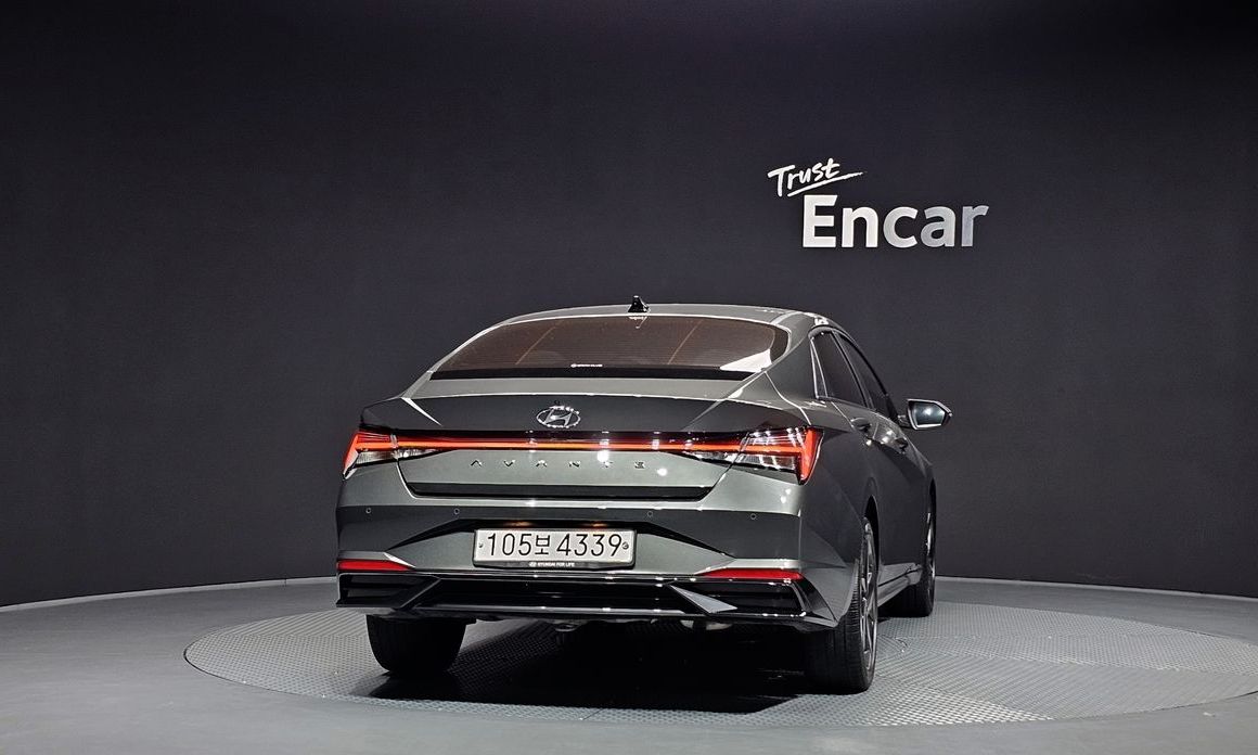 Hyundai AVANTE 2021