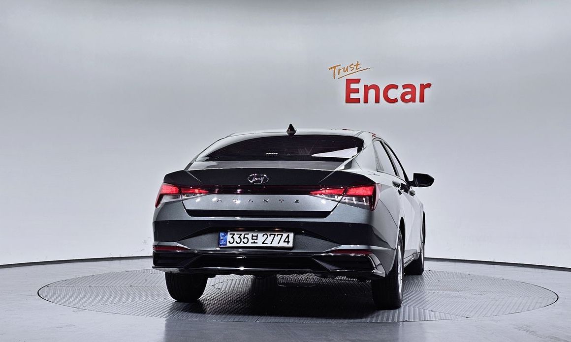 Hyundai AVANTE 2021