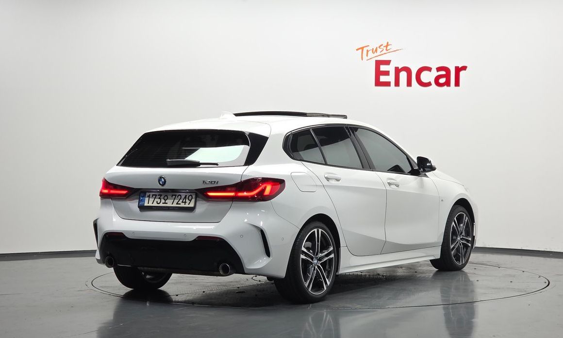 BMW 1-Series 2021