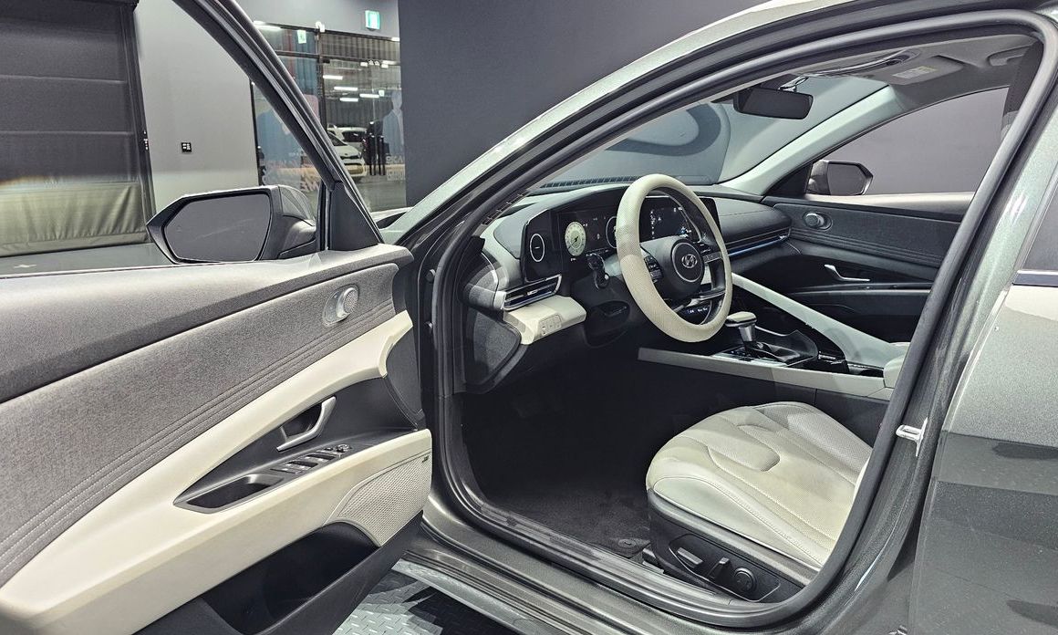 Hyundai AVANTE 2021