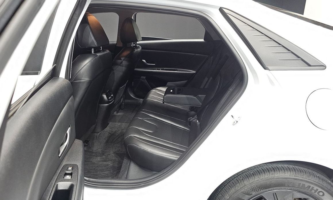 Hyundai AVANTE 2023