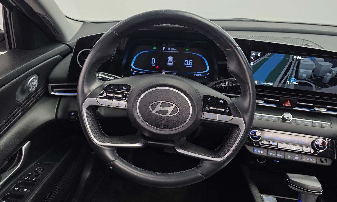 Hyundai AVANTE 2024