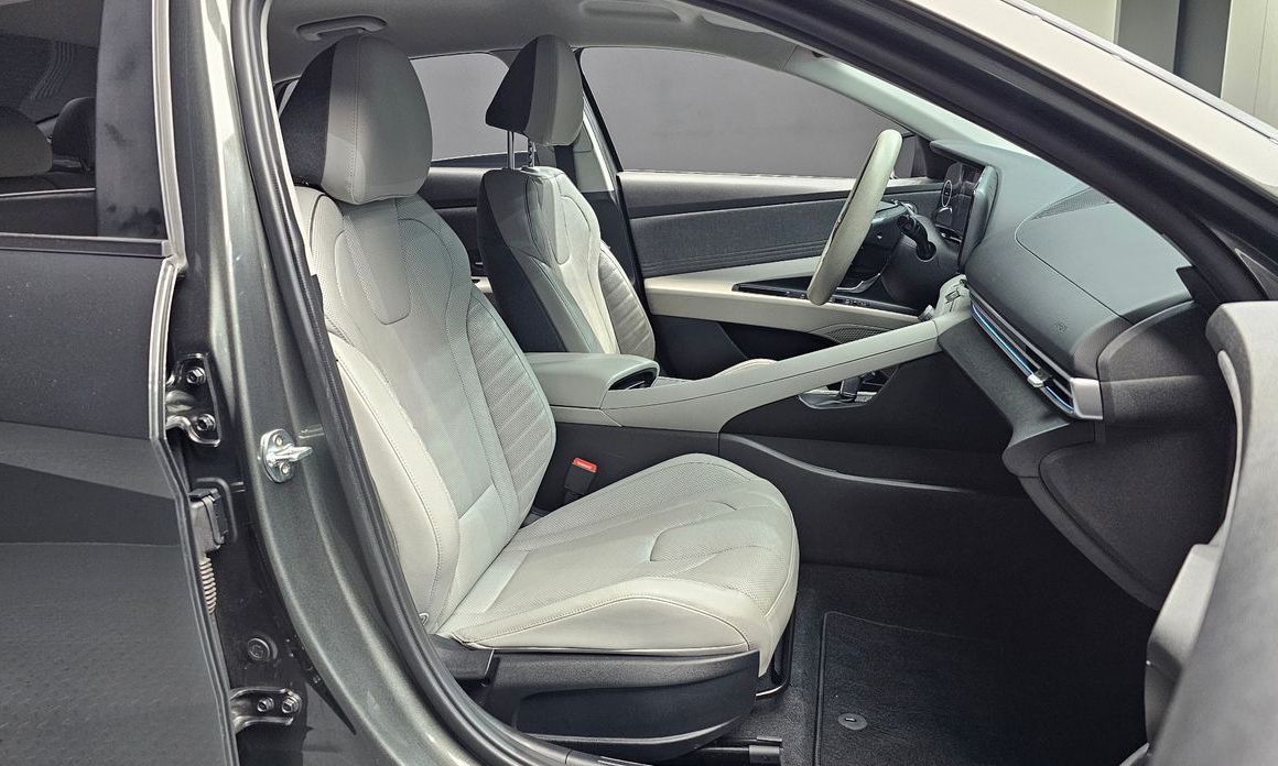 Hyundai AVANTE 2021