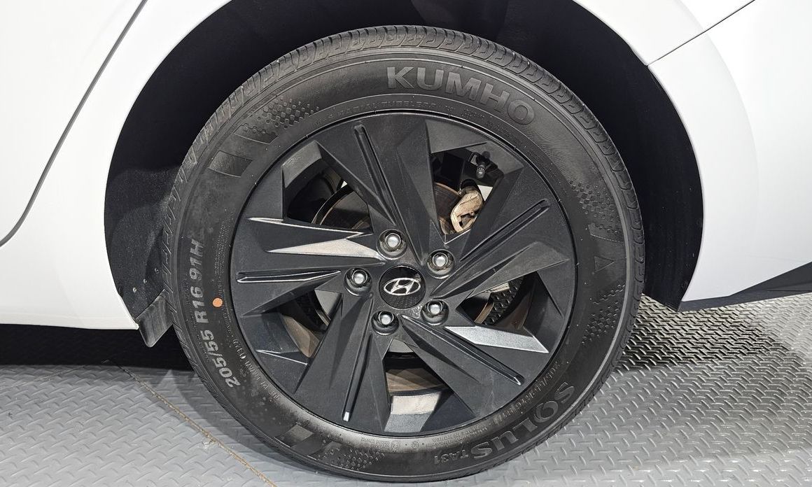 Hyundai AVANTE 2023