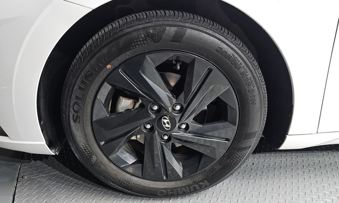 Hyundai AVANTE 2023