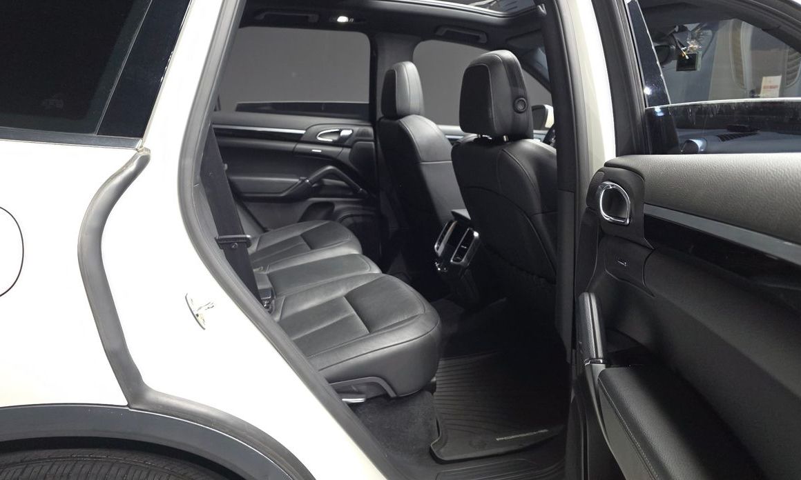 Porsche Cayenne 2012