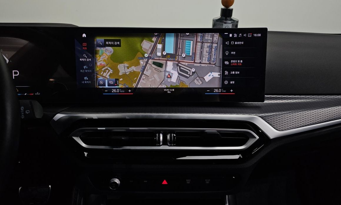 BMW 3-Series 2024