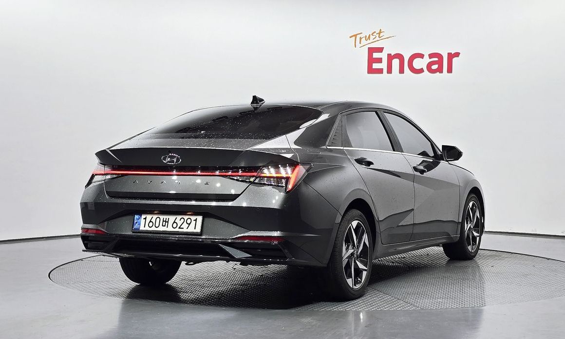 Hyundai AVANTE 2022