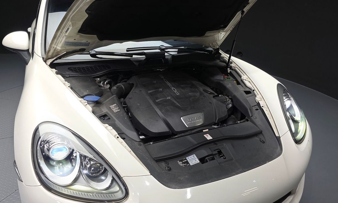Porsche Cayenne 2012