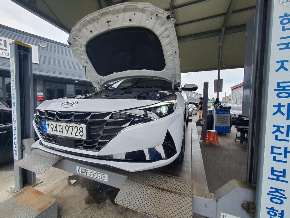 Hyundai AVANTE 2023