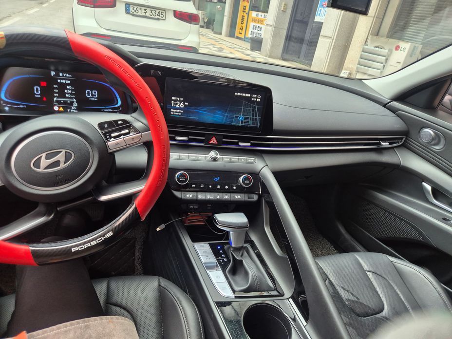 Hyundai AVANTE 2024