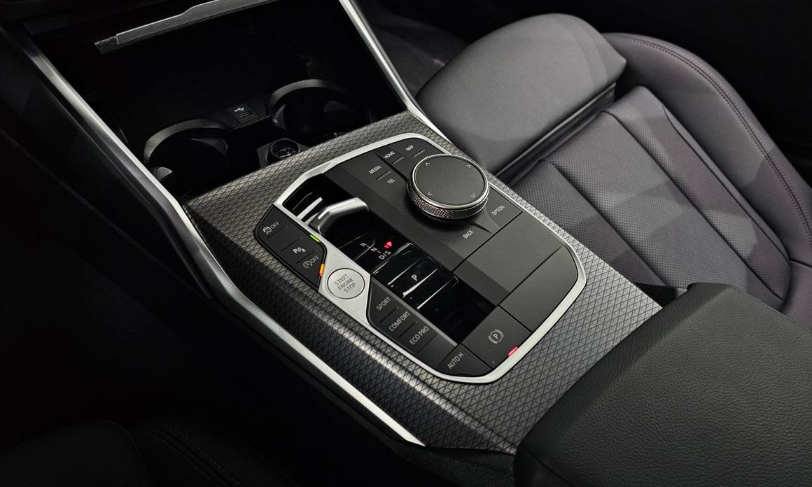 BMW 3-Series 2024